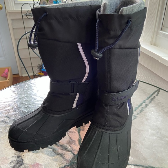 L. L. Bean Children s Snow Boots - Picture 3 of 4
